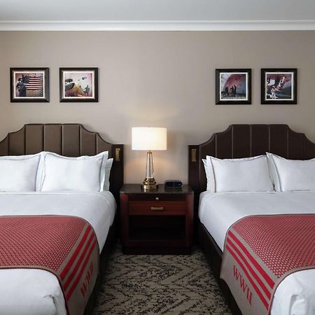 The Higgins Hotel New Orleans, Curio Collection By Hilton Exterior foto