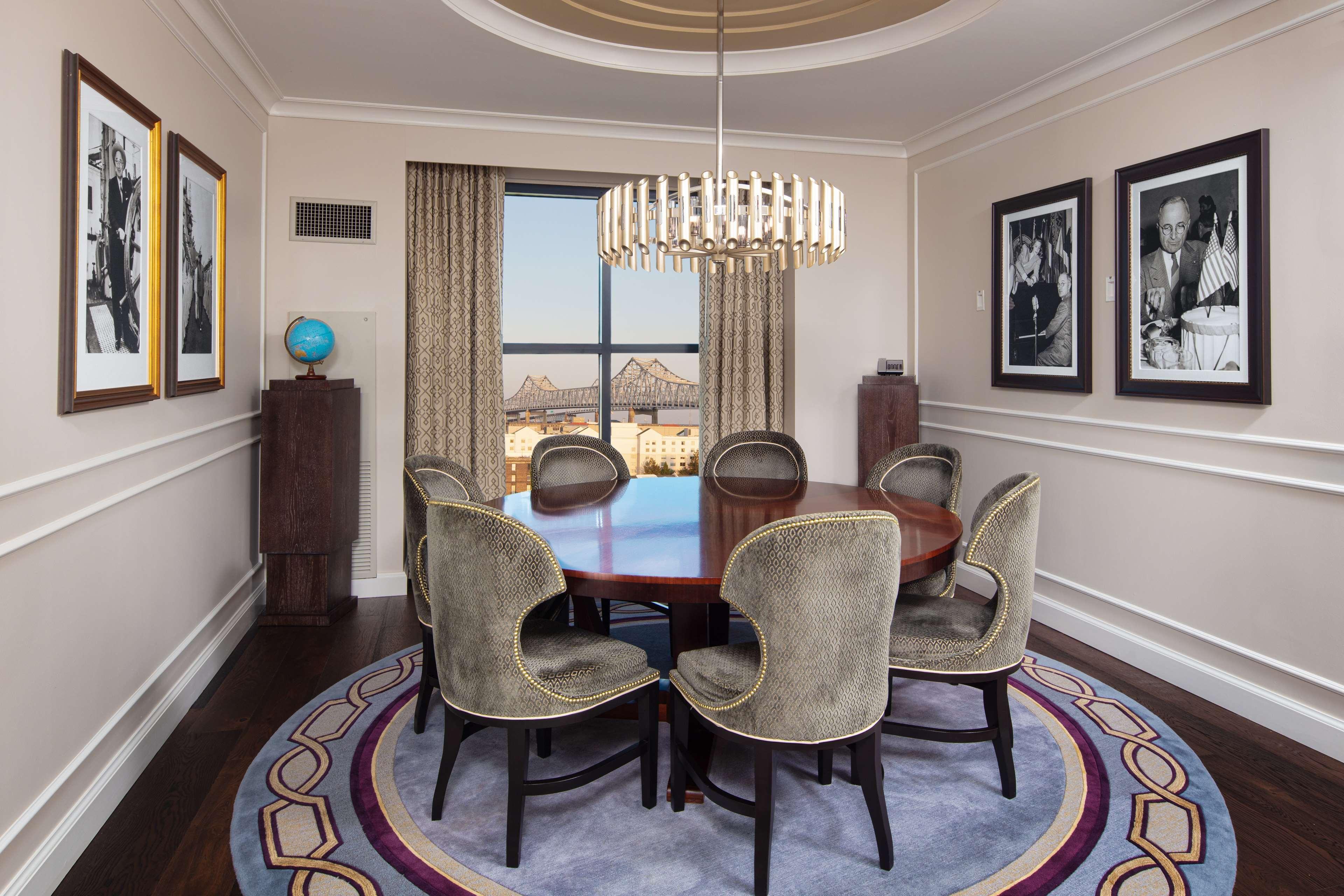 The Higgins Hotel New Orleans, Curio Collection By Hilton Exterior foto
