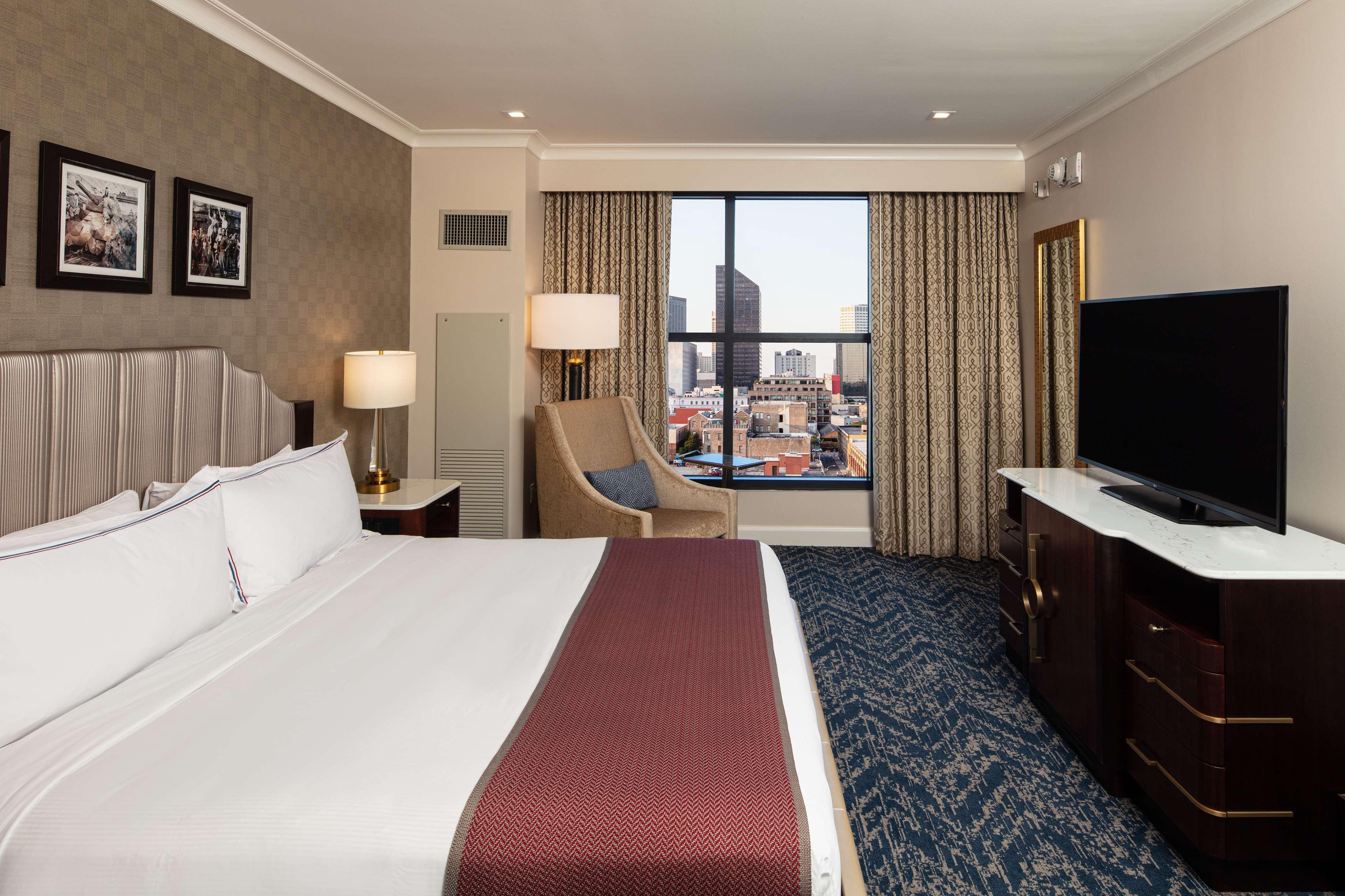 The Higgins Hotel New Orleans, Curio Collection By Hilton Exterior foto