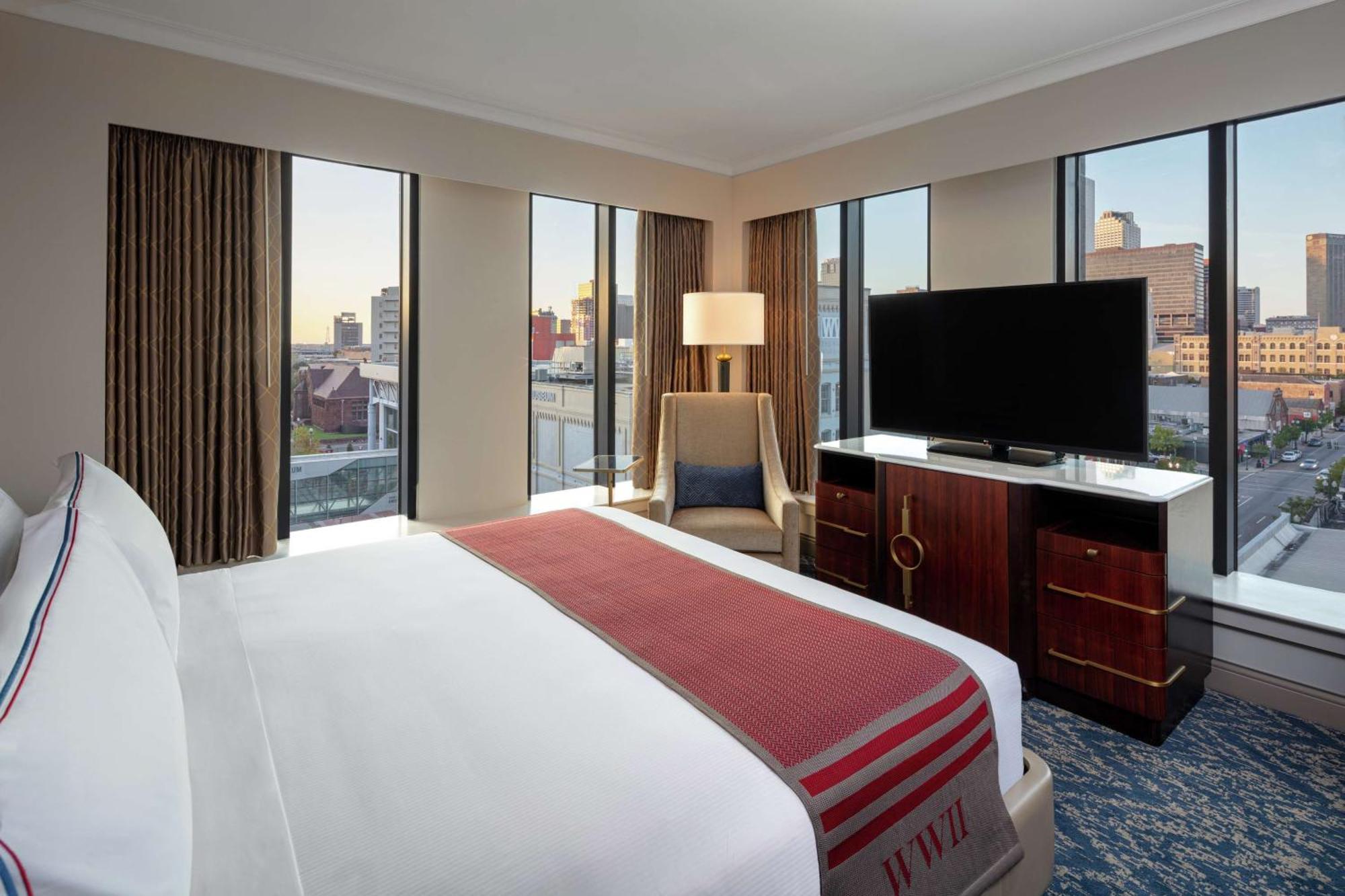 The Higgins Hotel New Orleans, Curio Collection By Hilton Exterior foto