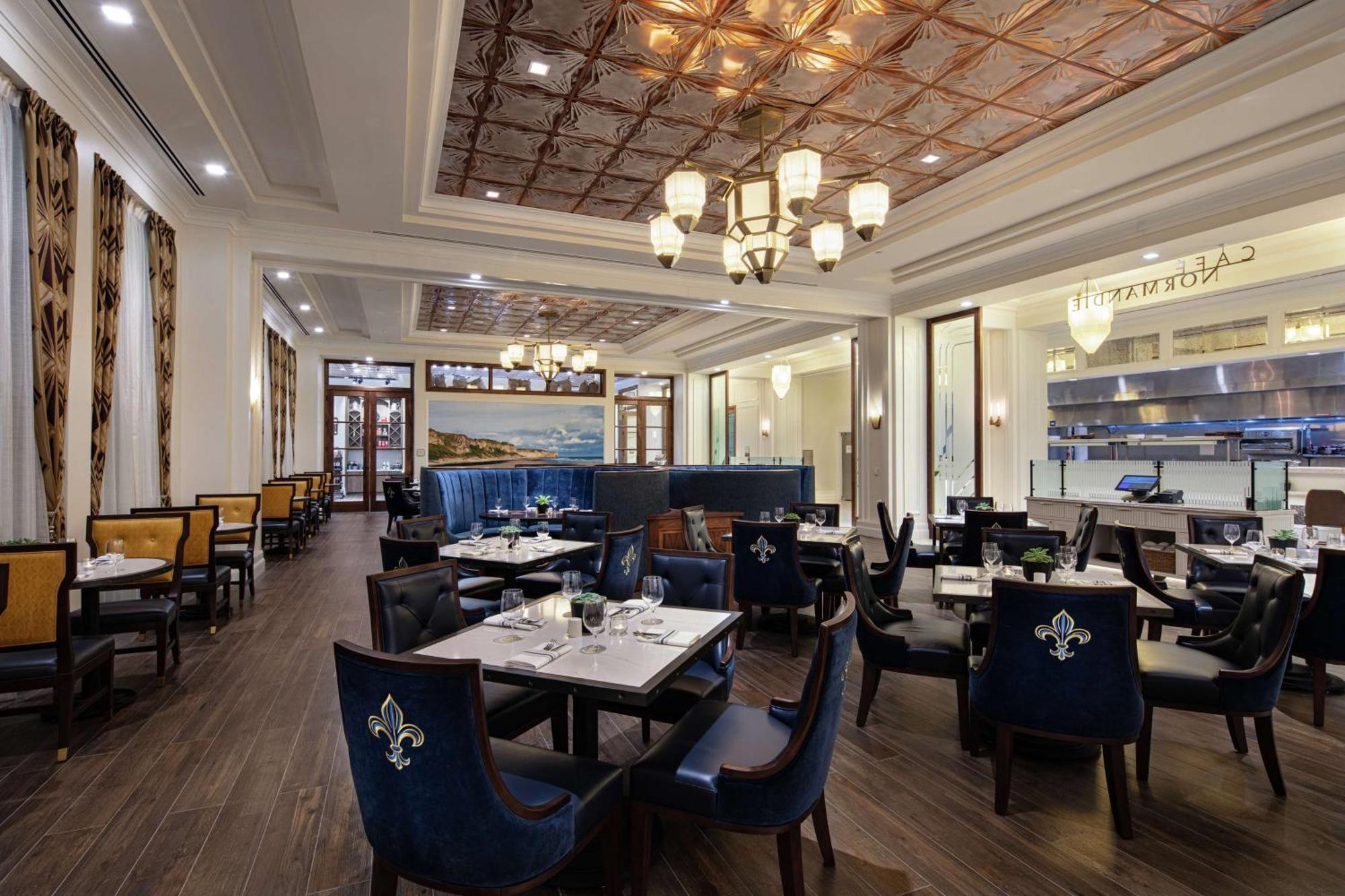 The Higgins Hotel New Orleans, Curio Collection By Hilton Exterior foto
