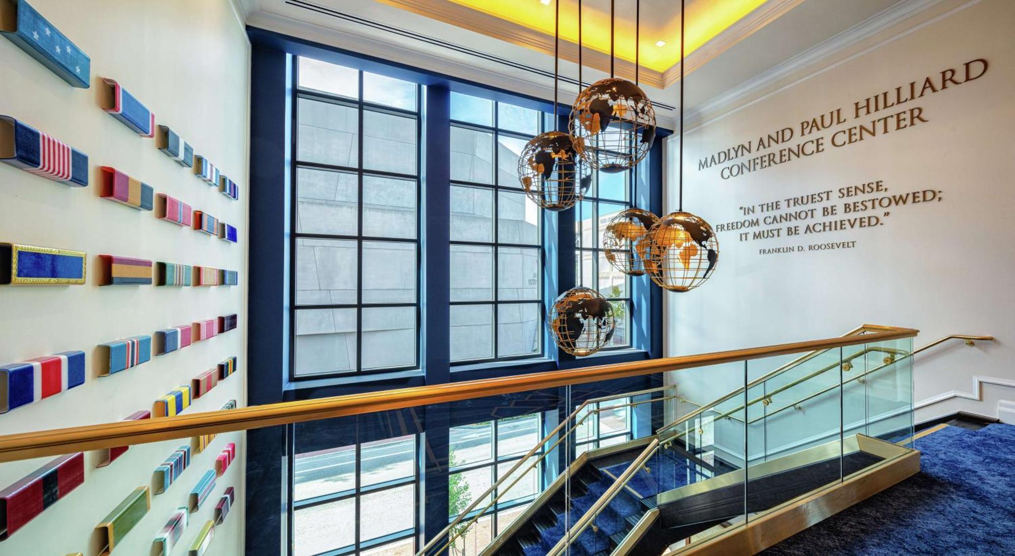 The Higgins Hotel New Orleans, Curio Collection By Hilton Exterior foto